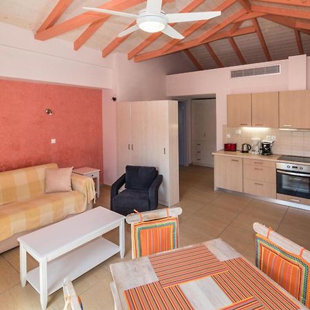 Athena'S Cottage Stoúpa Zewnętrze zdjęcie
